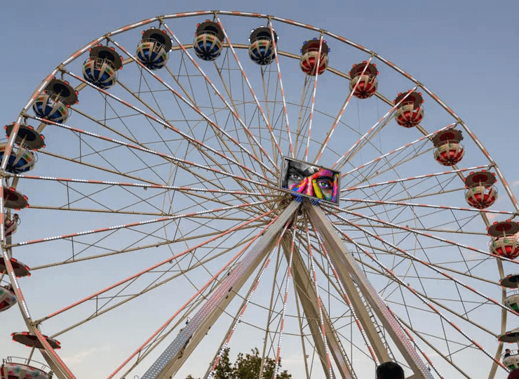 LED Screen an Riesenrad